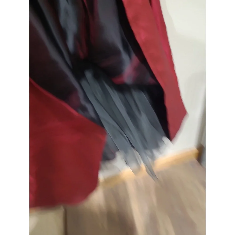 VTG. City Triangles Women SZ 5/6 Red Maxi Skirt black tulle Trimmed under slip.